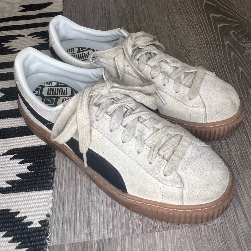 PUMA Platform Core Sneakers Suede Size 8.5